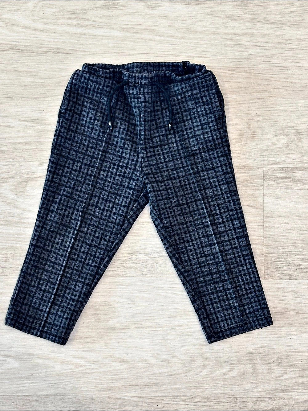 H&M Checkered Jogger Pants in Gray & Black toddler boys 2T